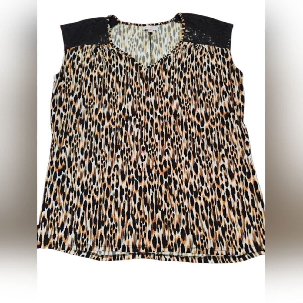 Roz & Ali Tan and Brown Sleeveless Graphic Blouse
